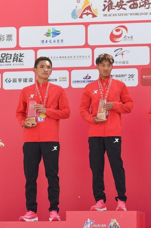  东京赛道惊现中国速度；丰配友刷新全国纪录；何杰真挚祝福对手战友。 体育新闻 东京赛道惊现中国速度；丰配友刷新全国纪录；何杰真挚祝福对手战友。 体育新闻 东京赛道惊现中国速度；丰配友刷新全国纪录；何杰真挚祝福对手战友。 体育新闻 东京赛道惊现中国速度；丰配友刷新全国纪录；何杰真挚祝福对手战友。 体育新闻