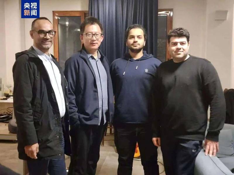  炮火中的坚守；爆炸近在咫尺，总台记者德黑兰亲历。 新闻 炮火中的坚守；爆炸近在咫尺，总台记者德黑兰亲历。 新闻 炮火中的坚守；爆炸近在咫尺，总台记者德黑兰亲历。 新闻 炮火中的坚守；爆炸近在咫尺，总台记者德黑兰亲历。 新闻 炮火中的坚守；爆炸近在咫尺，总台记者德黑兰亲历。 新闻 炮火中的坚守；爆炸近在咫尺，总台记者德黑兰亲历。 新闻