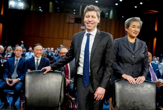  AI热潮下的资金循环；OpenAI多方联手，市场泡沫隐现风险。 IT技术 AI热潮下的资金循环；OpenAI多方联手，市场泡沫隐现风险。 IT技术 AI热潮下的资金循环；OpenAI多方联手，市场泡沫隐现风险。 IT技术 AI热潮下的资金循环；OpenAI多方联手，市场泡沫隐现风险。 IT技术