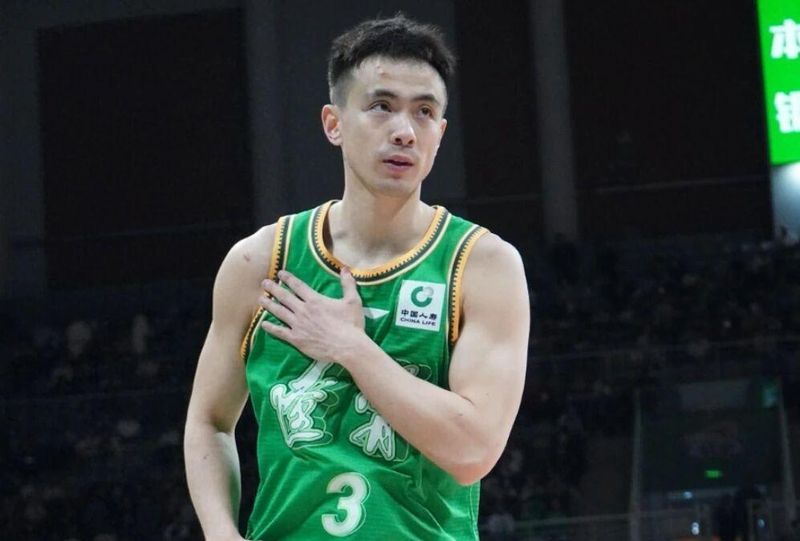  职业竞技中的“负重前行”：从赵继伟伤病困境看球队战术依赖机制 体育新闻 职业竞技中的“负重前行”：从赵继伟伤病困境看球队战术依赖机制 体育新闻