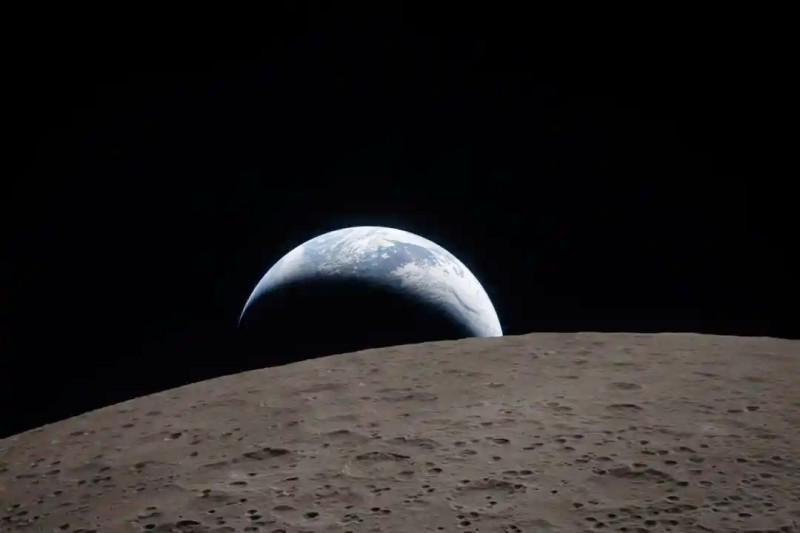  四名航天员的太空十天：当我们谈论仰望星空时，他们正在解决厕所问题 新闻