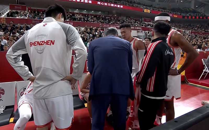  【CBA深度复盘】深圳烈豹11连胜密码：战术蜕变与本土核心崛起的双重引擎 体育新闻 【CBA深度复盘】深圳烈豹11连胜密码：战术蜕变与本土核心崛起的双重引擎 体育新闻